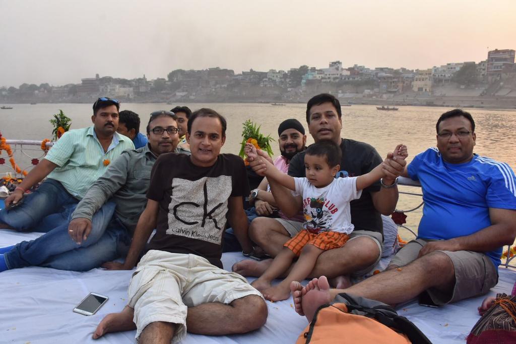 Yogi Lodge Varanasi Dış mekan fotoğraf